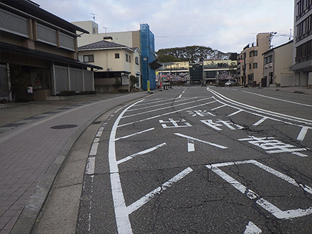 兼六元町ほか１町地内配水管改良工事①